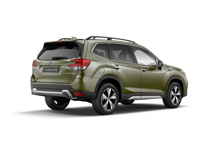  Subaru Forester Touring 2018 года  (NA) (фото 9 из 27)